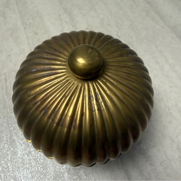 Vintage Maitland-Smith brass bowl lidded trinket box - Picture 3 of 7